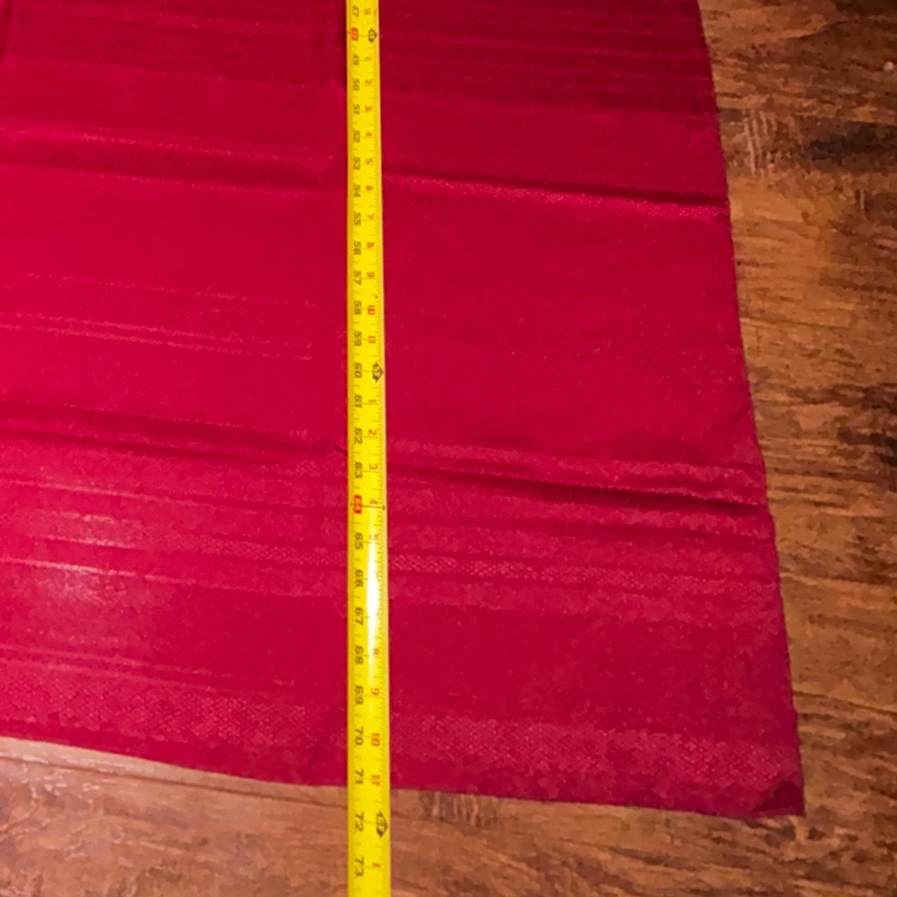 Tablecloth 71”x51.5” - Picture 2 of 3
